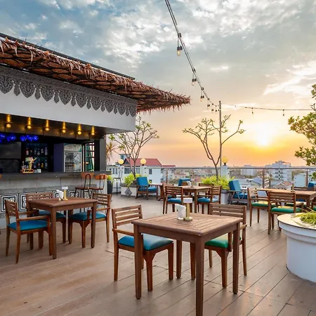 Two Seasons Siem Reap Hotel-3